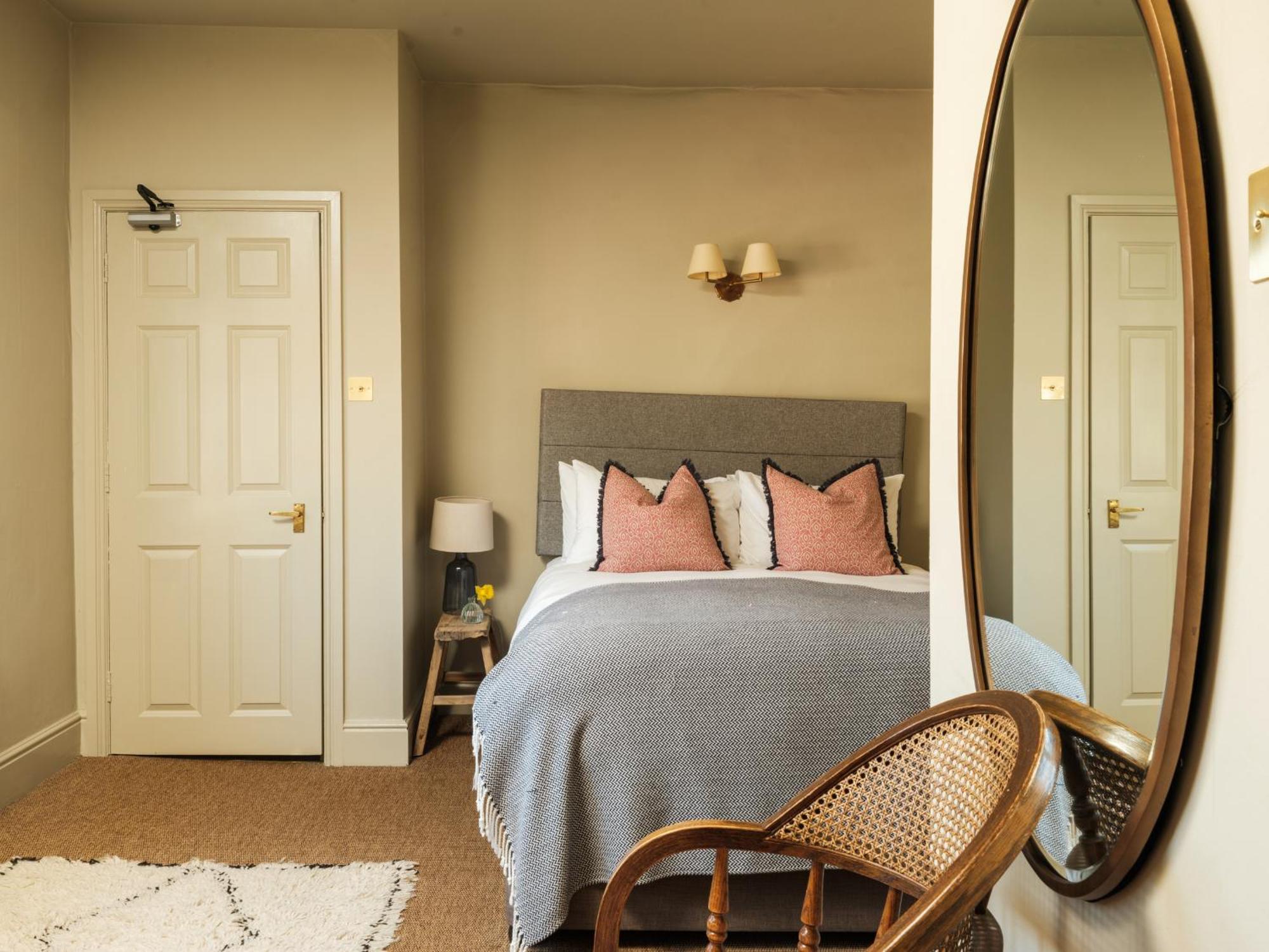 The Grosvenor Arms Hotel Hindon Room photo